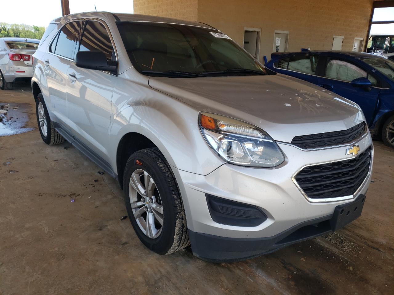 CHEVROLET EQUINOX LS 2016 with VIN 2GNALBEK8G1131331 - Photo from auction
