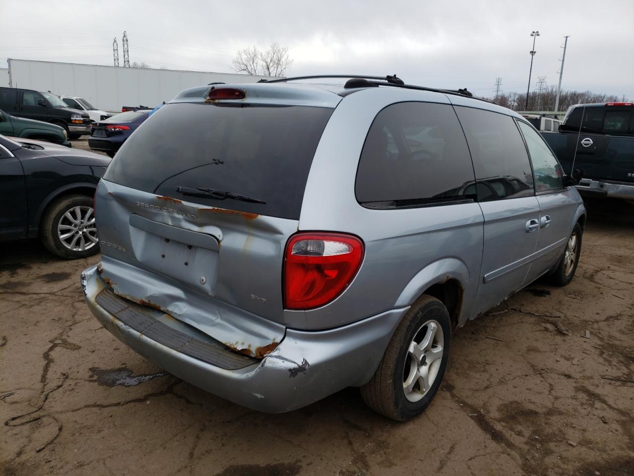 Photo 4 from auction – 2005 DODGE GRAND CARA with VIN 2D4GP44L25R565288