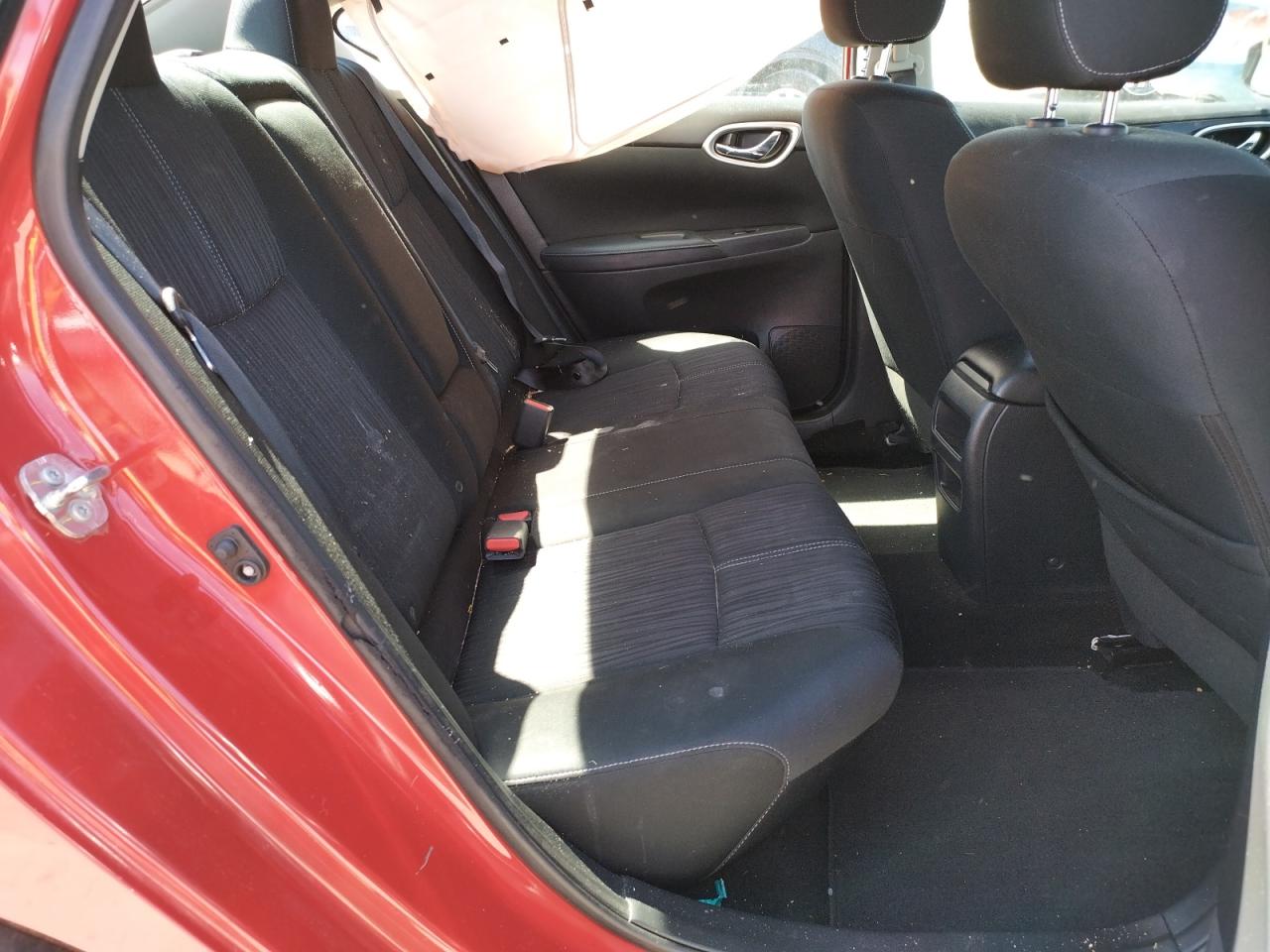 Photo 6 from auction – 2017 NISSAN SENTRA S with VIN 3N1AB7AP1HY347845