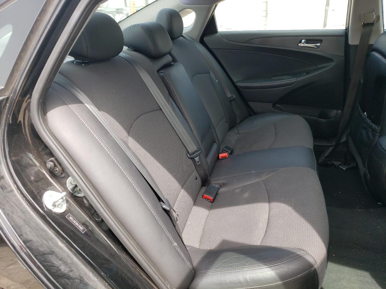 Photo 6 from auction – 2013 HYUNDAI SONATA SE with VIN 5NPEC4ACXDH776402