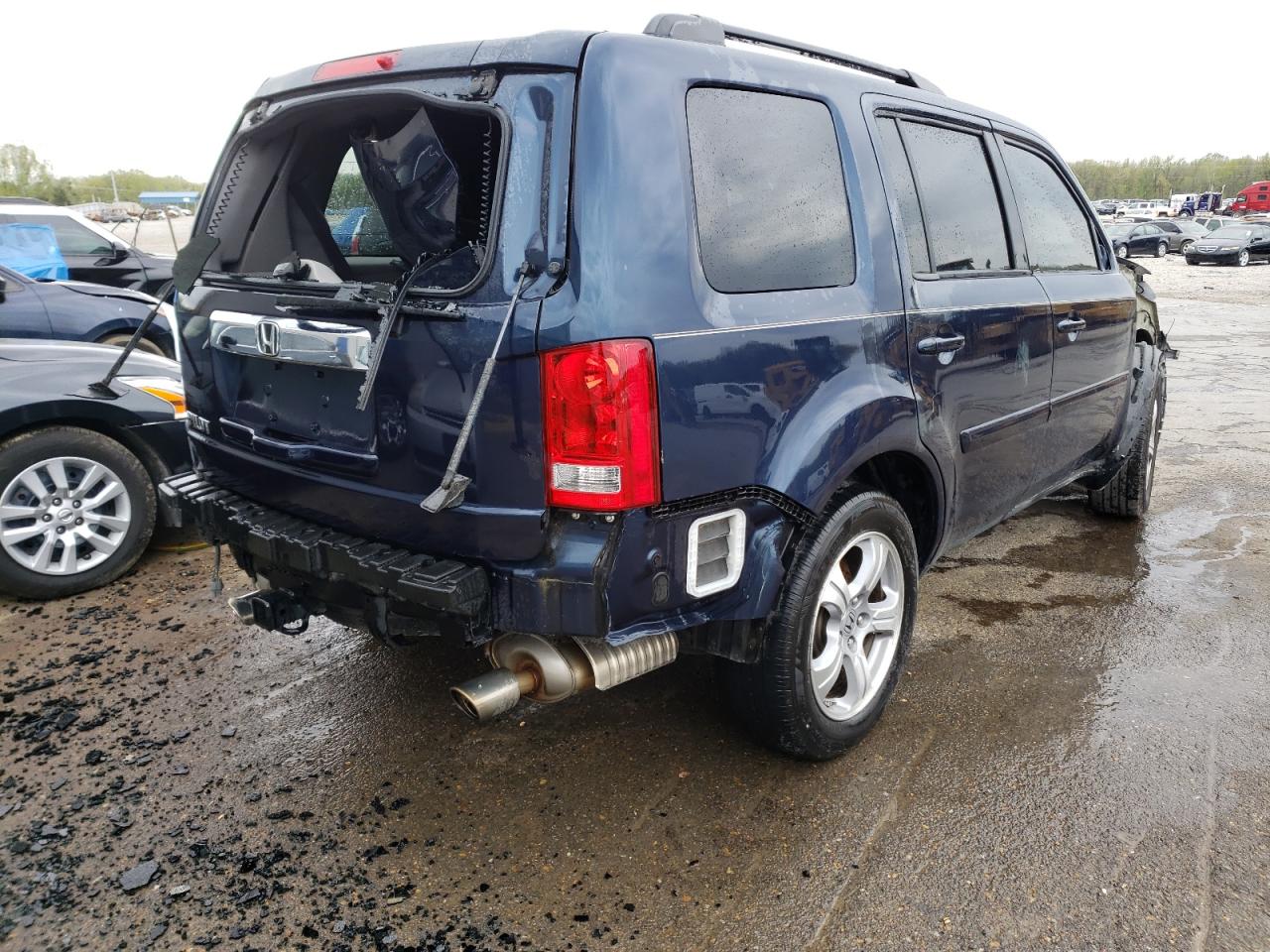 Photo 4 from auction – 2012 HONDA PILOT EXLN with VIN 5FNYF3H75CB003132