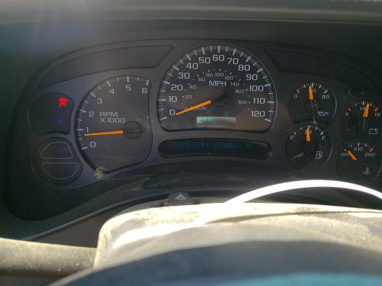 Photo 8 from auction – 2005 GMC NEW SIERRA with VIN 2GTEK13T351125064