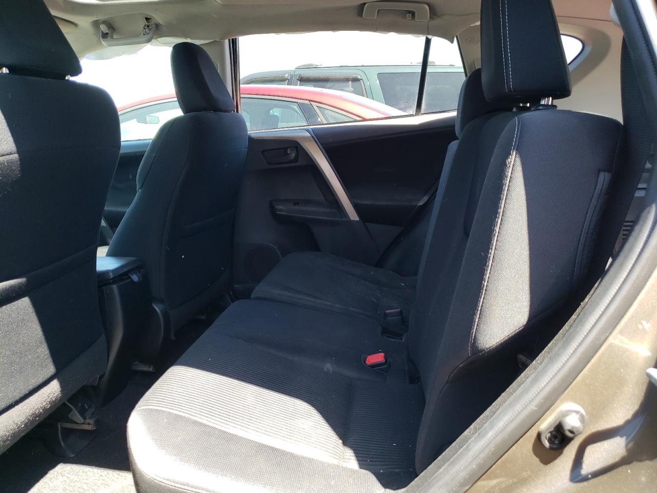 Photo 6 from auction – 2013 TOYOTA RAV4 XLE with VIN 2T3WFREVXDW019075