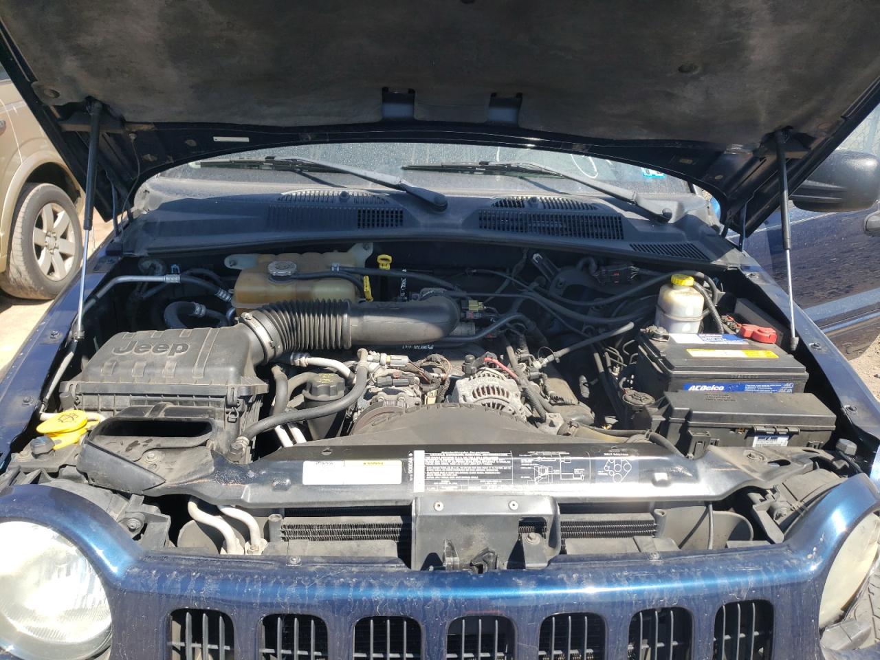 Photo 7 from auction – 2004 JEEP LIBERTY LI with VIN 1J4GL58K14W230412