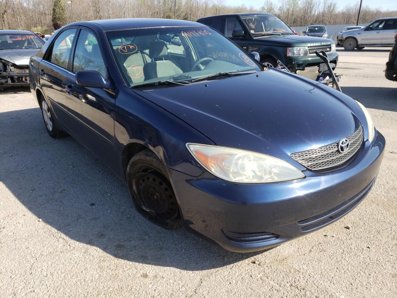 TOYOTA CAMRY LE 2004 with VIN 4T1BE32K64U356859 - Photo from auction