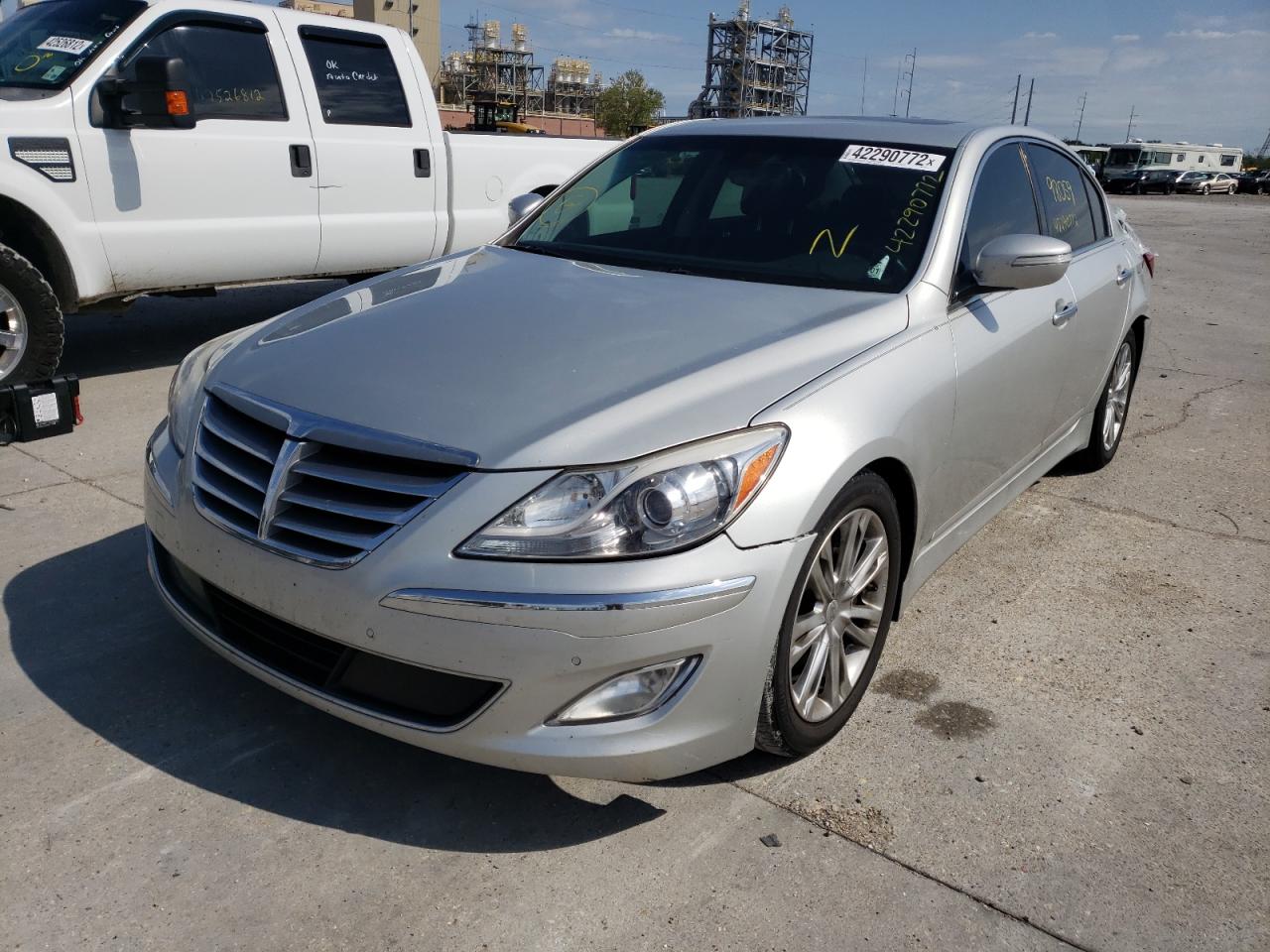 Photo 2 from auction – 2012 HYUNDAI GENESIS 3. with VIN KMHGC4DD3CU161137