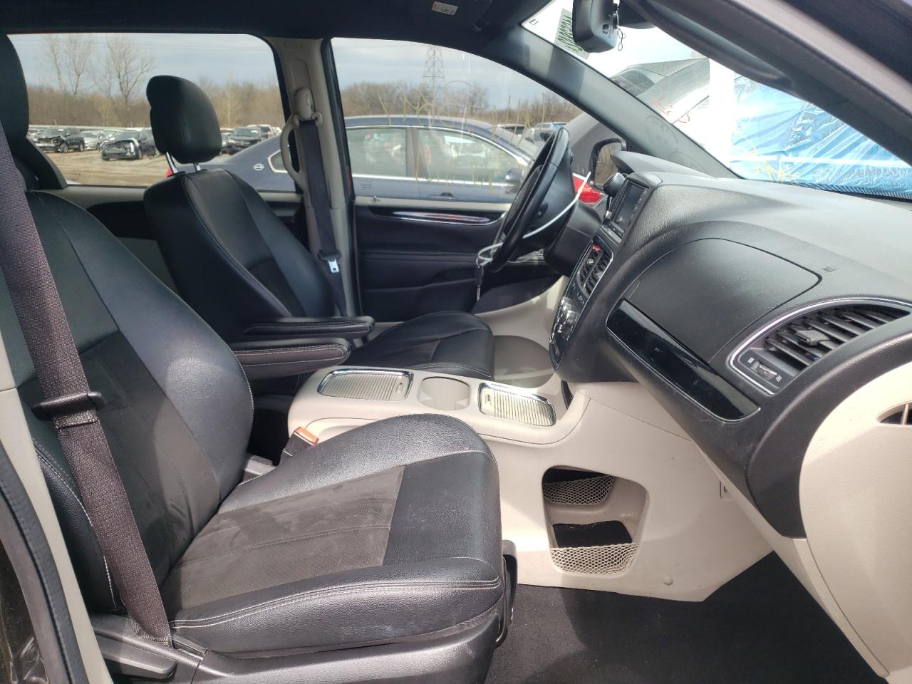 Photo 5 from auction – 2019 DODGE GRAND CARA with VIN 2C4RDGCG4KR773477