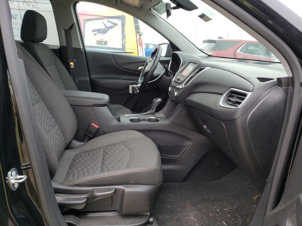 Photo 5 from auction – 2018 CHEVROLET EQUINOX LT with VIN 3GNAXJEV2JL412006
