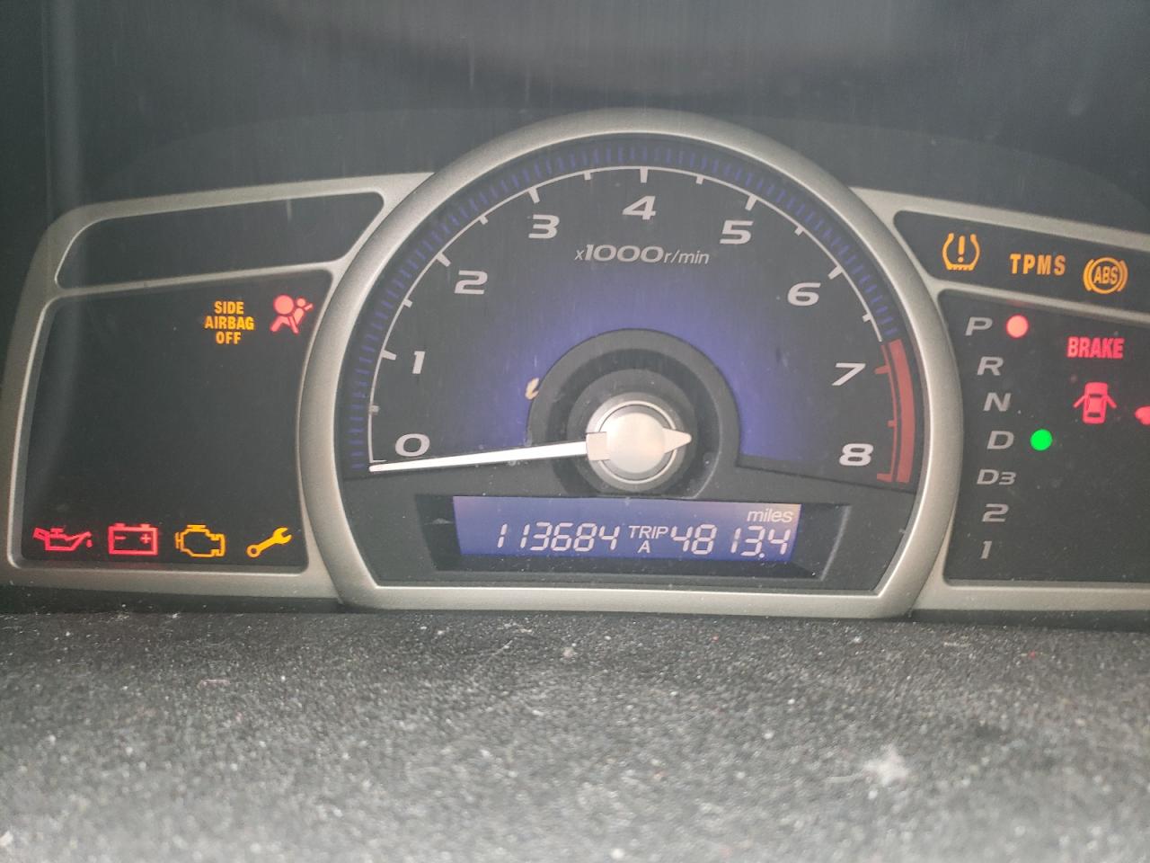 Photo 8 from auction – 2011 HONDA CIVIC LX with VIN 19XFA1F56BE008713