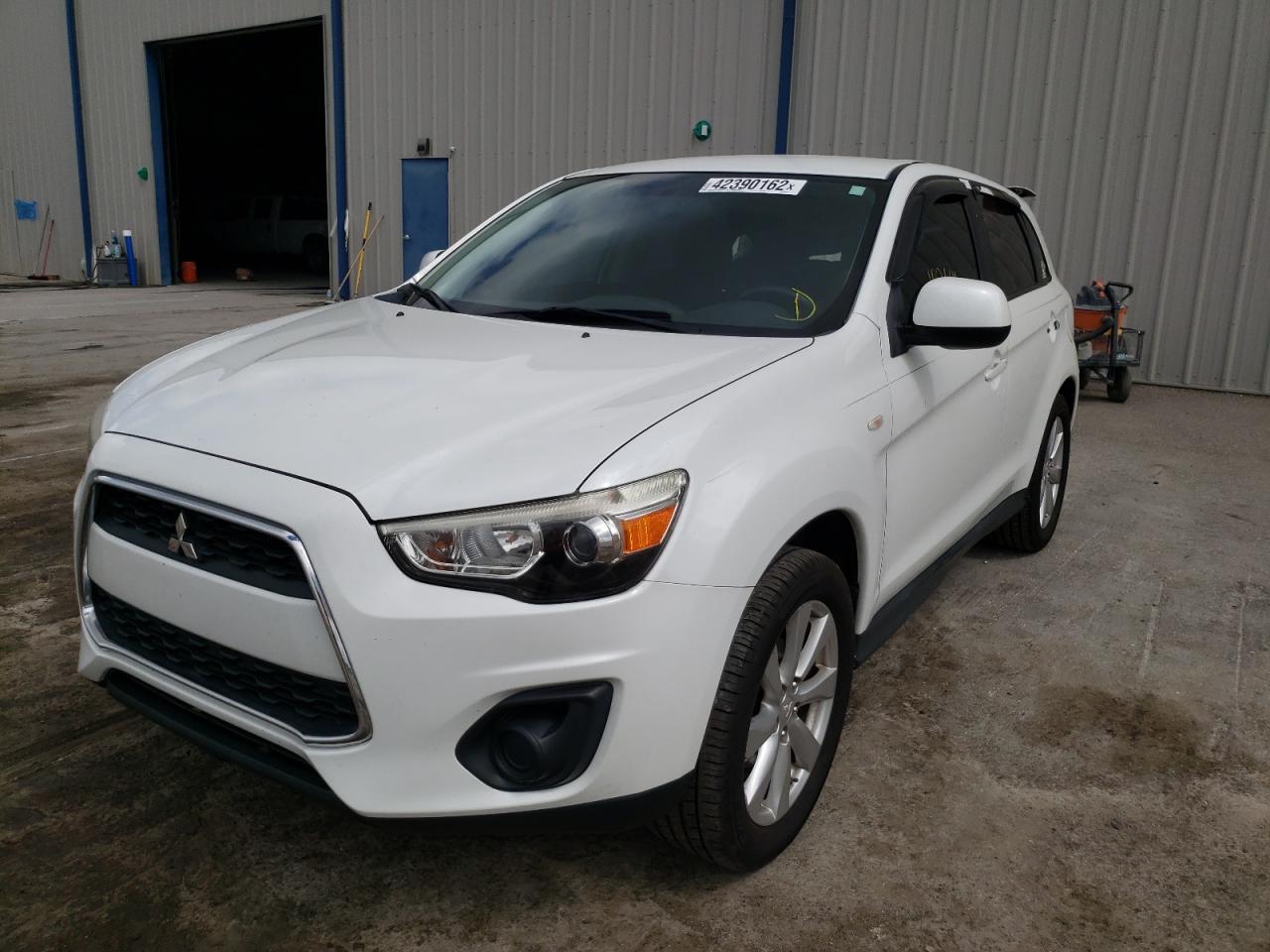Photo 2 from auction – 2013 MITSUBISHI OUTLANDER with VIN 4A4AP3AUXDE008885