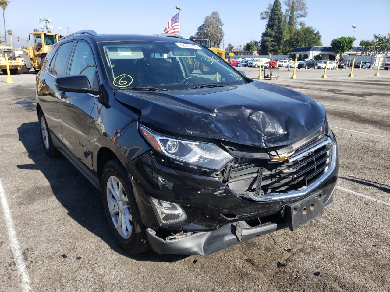 CHEVROLET EQUINOX LT 2018 with VIN 2GNAXJEV3J6114634 - Photo from auction