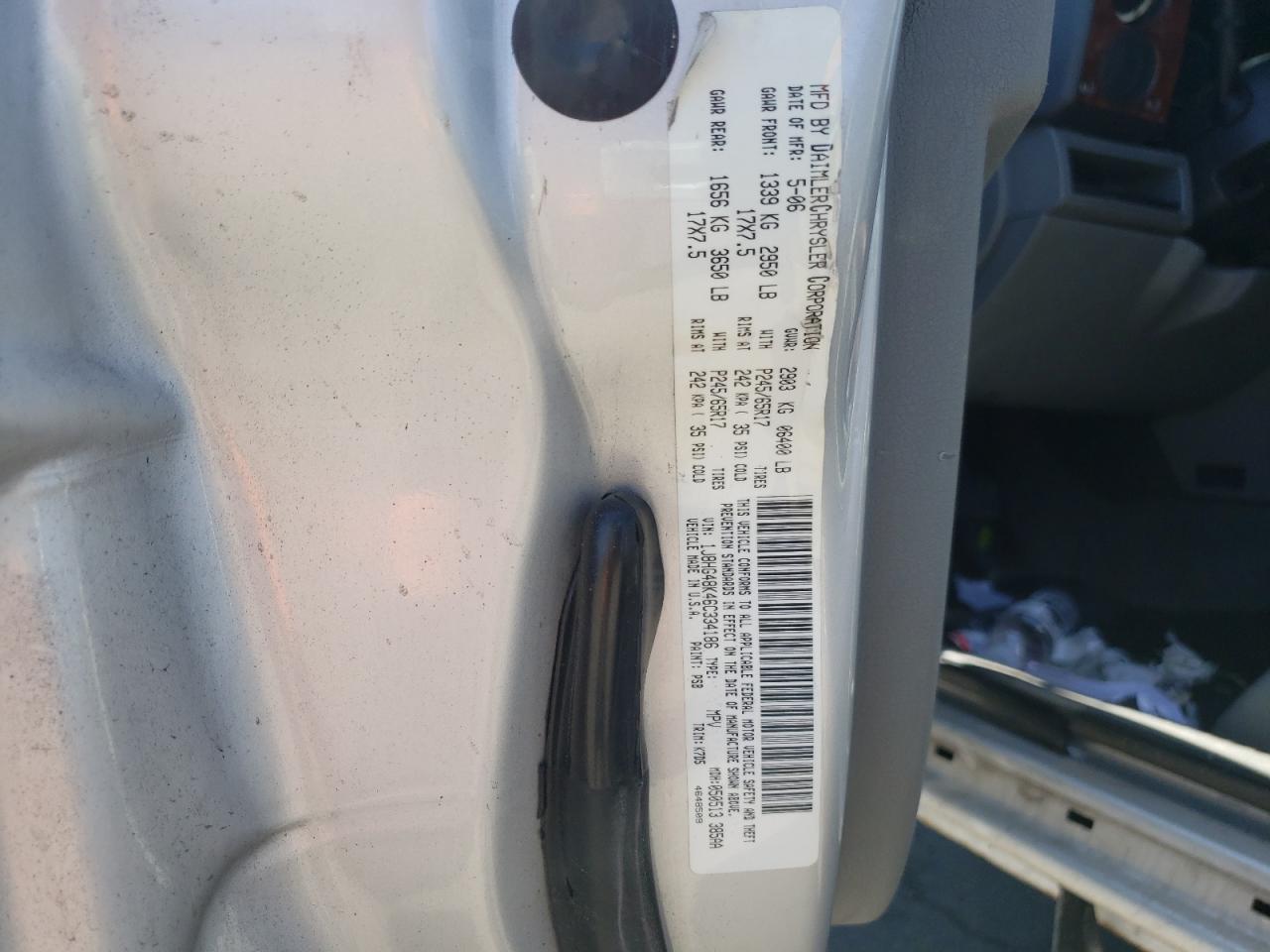 Photo 10 from auction – 2006 JEEP COMMANDER with VIN 1J8HG48K46C334186