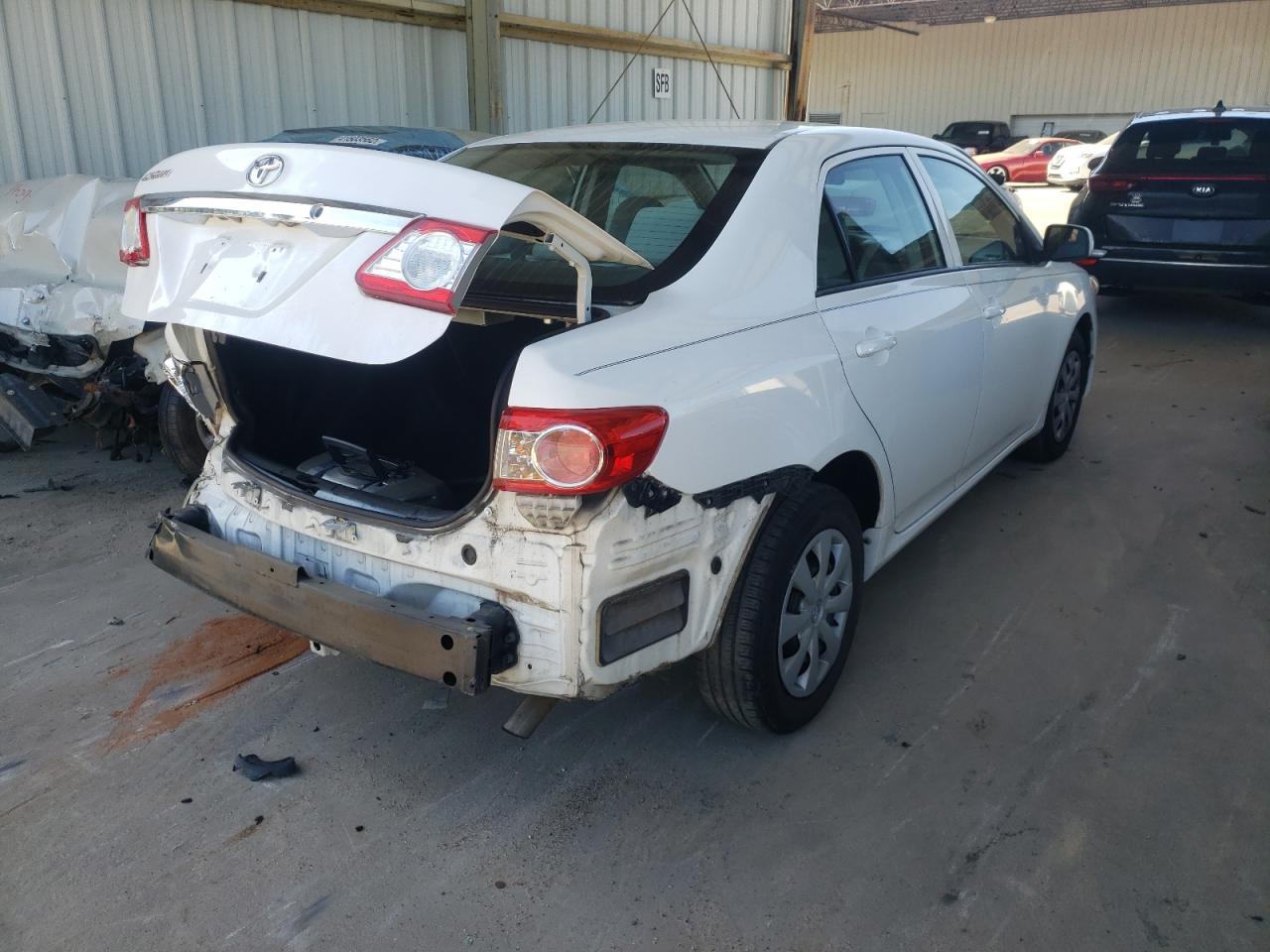 Zdjęcie 4 z aukcji – 2013 TOYOTA COROLLA BA z VIN 5YFBU4EE1DP132902