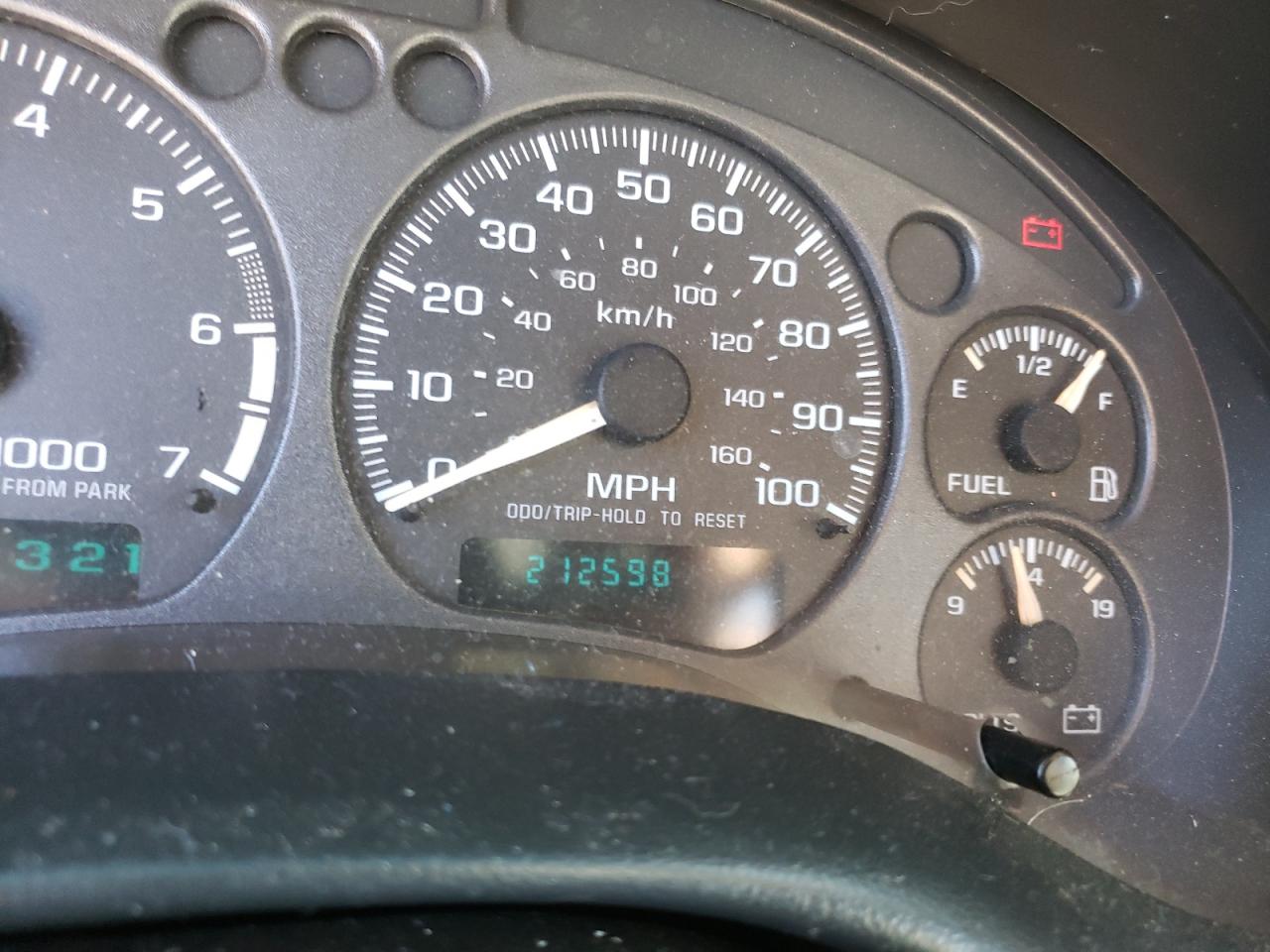 Photo 8 from auction – 2002 GMC SONOMA with VIN 1GTCS145328224211