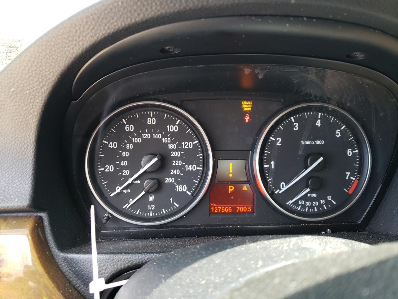 Photo 8 from auction – 2008 BMW 328 I with VIN WBAVA37518NL48682
