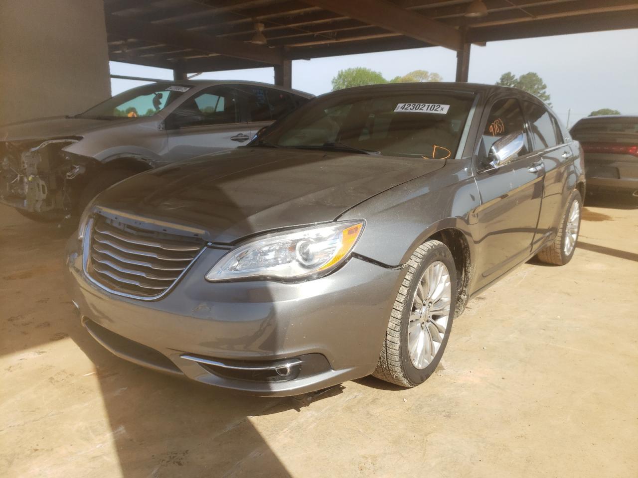 Photo 2 from auction – 2012 CHRYSLER 200 LIMITE with VIN 1C3CCBCG7CN189041