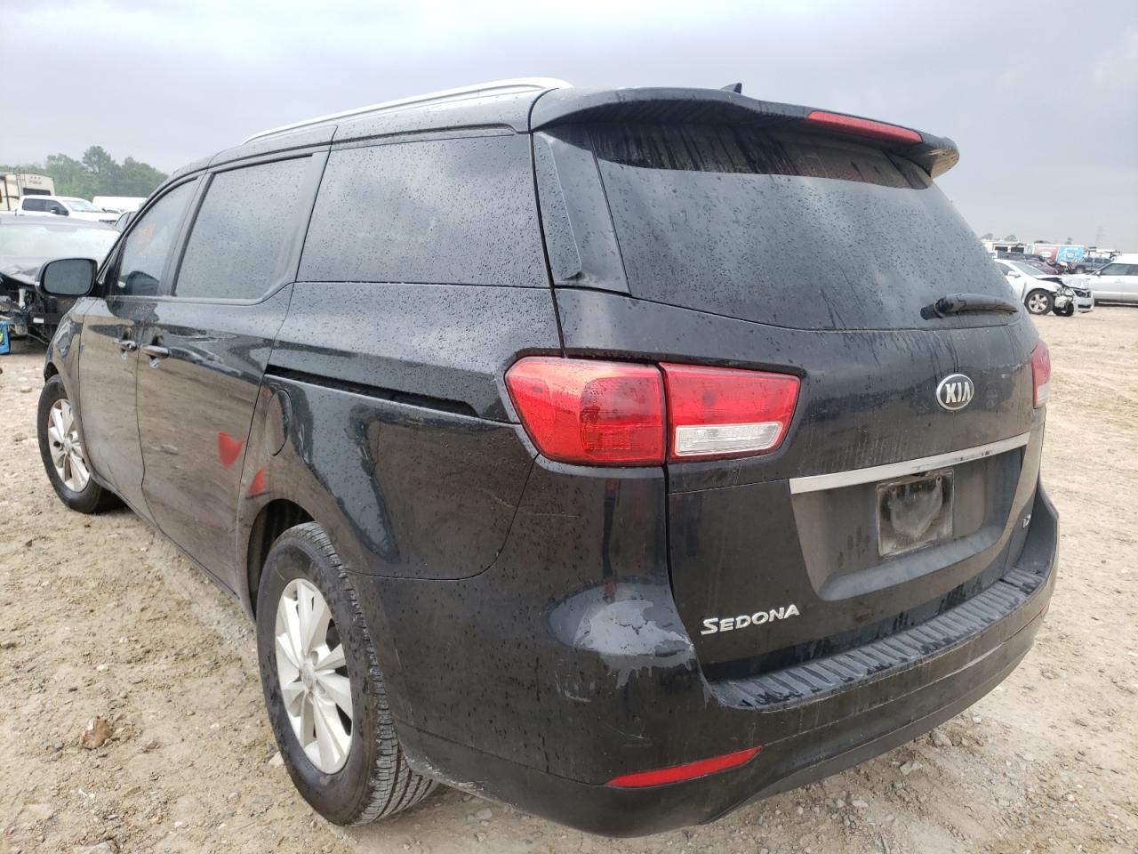 Photo 3 from auction – 2015 KIA SEDONA LX with VIN KNDMB5C17F6041552