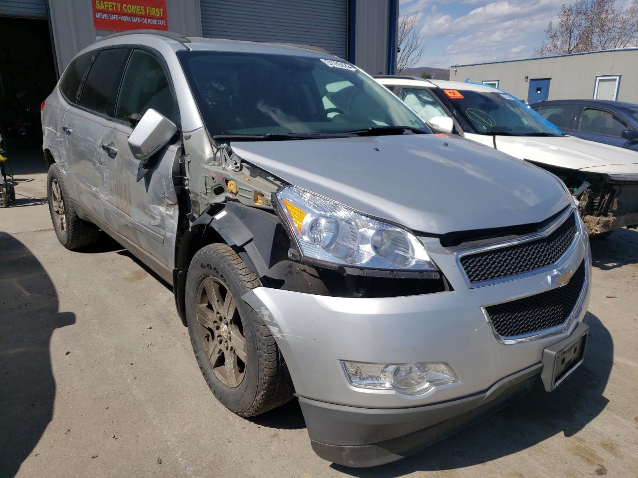 CHEVROLET TRAVERSE L 2011 with VIN 1GNKVGED6BJ163528 - Photo from auction
