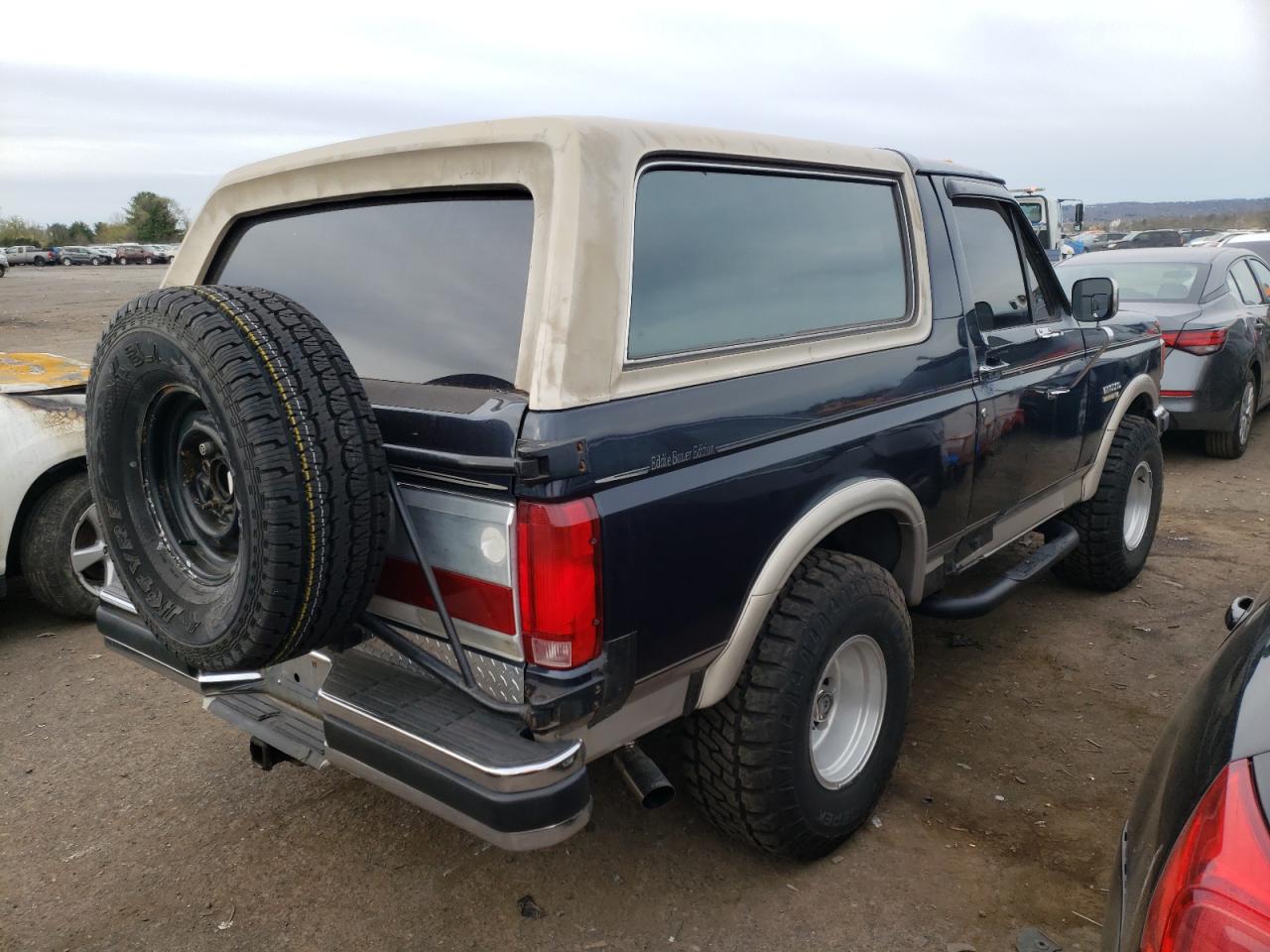 Photo 4 from auction – 1990 FORD BRONCO U10 with VIN 1FMEU15N7LLA81596