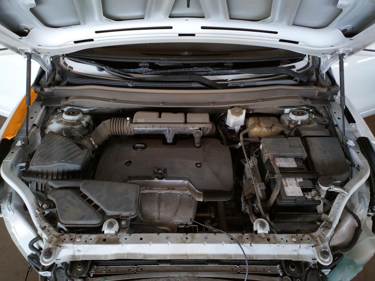 Photo 7 from auction – 2019 BUICK ENVISION E with VIN LRBFXCSA4KD004012