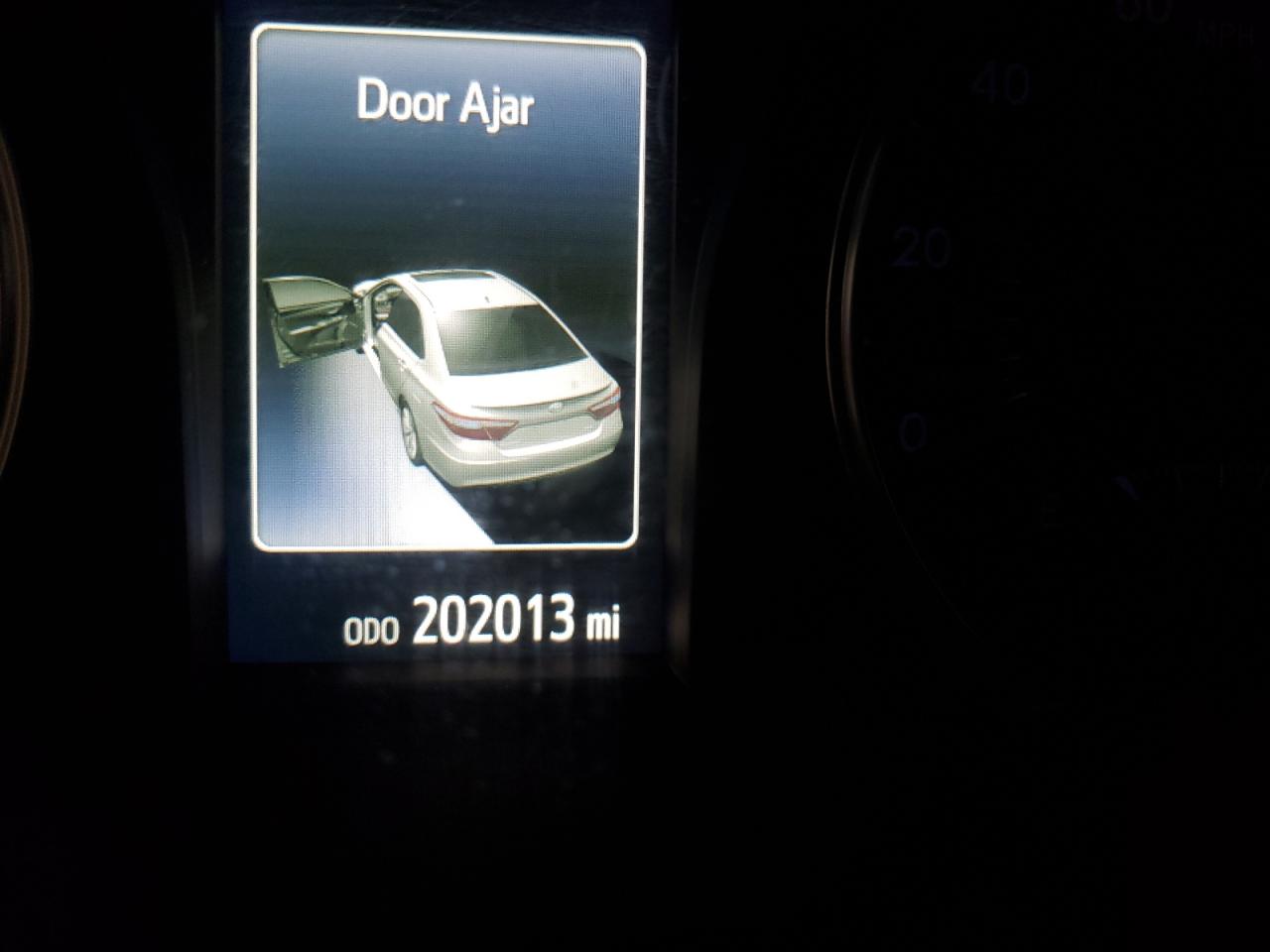 Photo 8 from auction – 2015 TOYOTA CAMRY LE with VIN 4T1BF1FK7FU986842