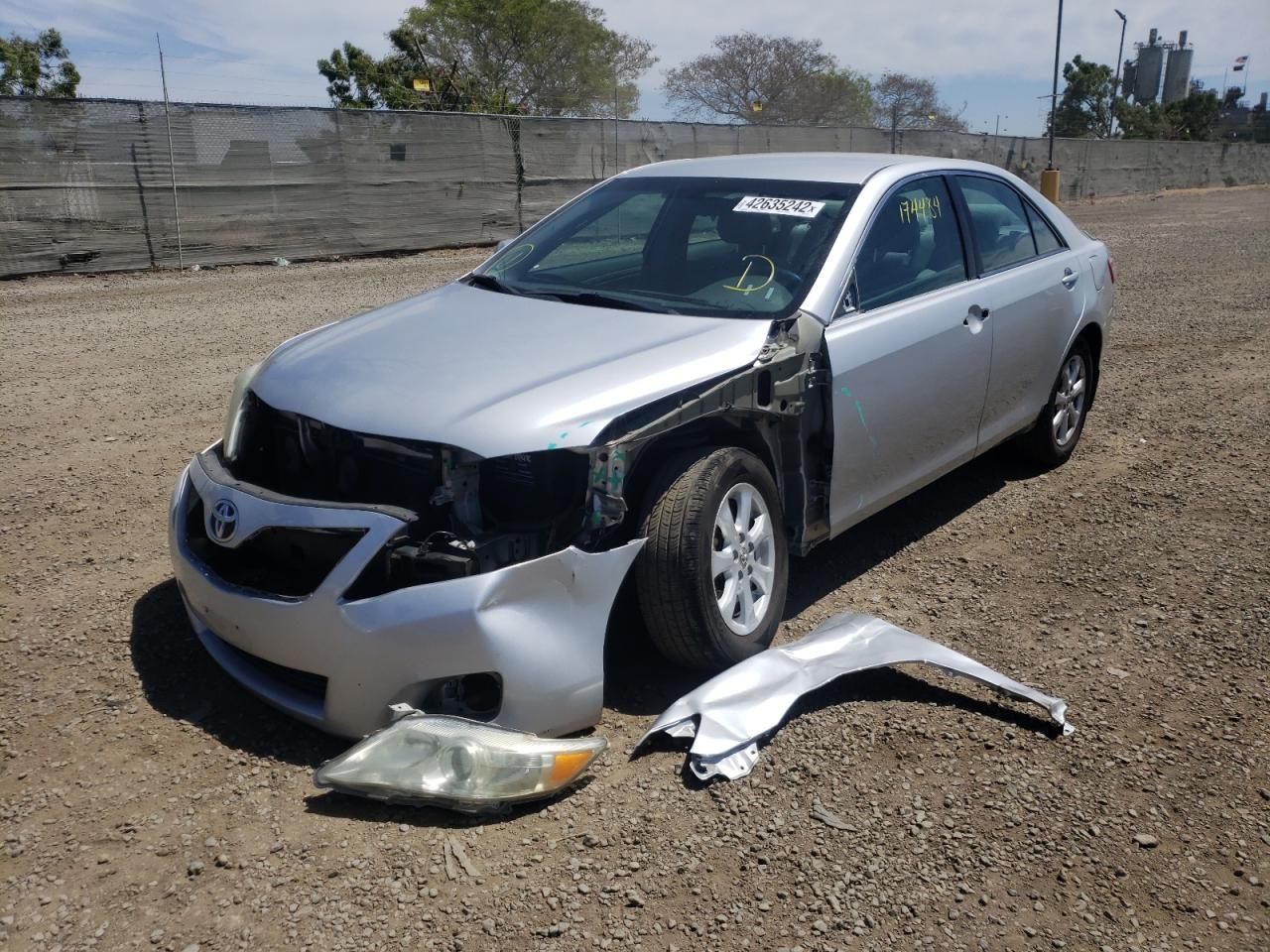 Photo 2 from auction – 2011 TOYOTA CAMRY BASE with VIN 4T1BF3EK2BU711287