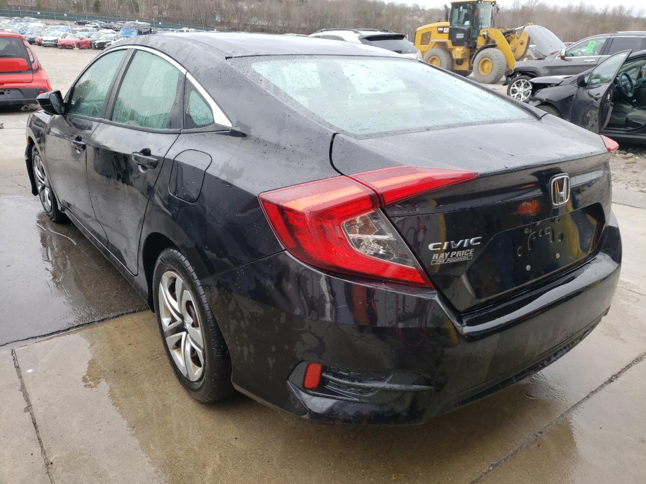 Photo 3 from auction – 2017 HONDA CIVIC LX with VIN 19XFC2F56HE226921