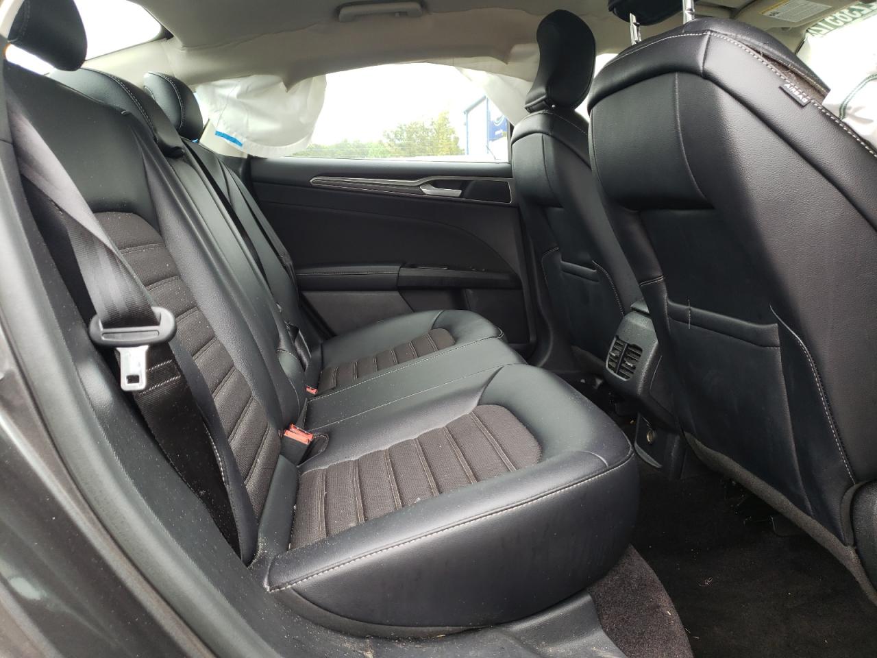 Photo 6 from auction – 2017 FORD FUSION SE with VIN 3FA6P0H96HR336889