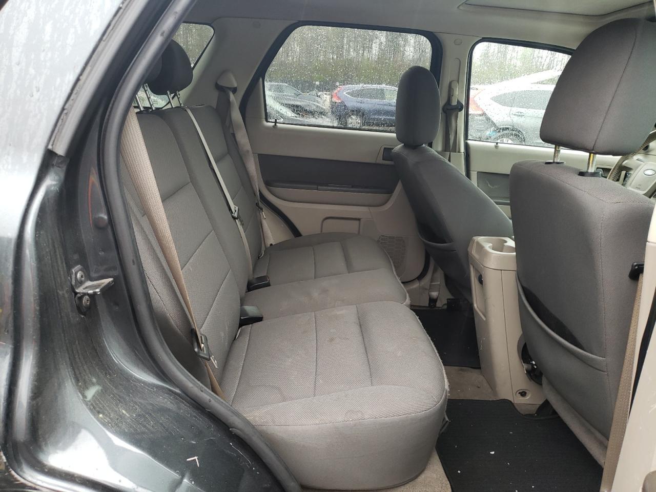 Photo 6 from auction – 2009 FORD ESCAPE XLT with VIN 1FMCU03759KA21434