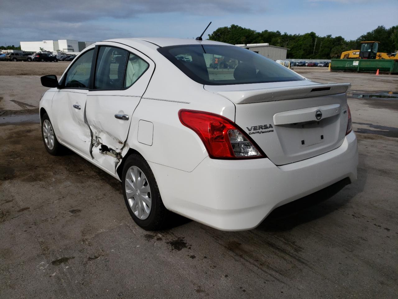 Photo 3 from auction – 2019 NISSAN VERSA S with VIN 3N1CN7AP0KL863666