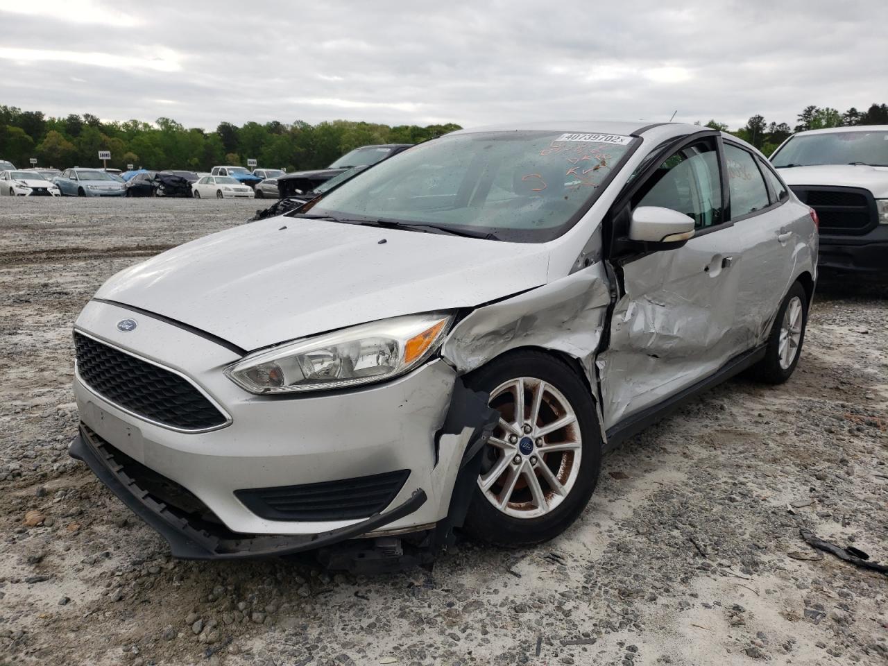 Photo 2 from auction – 2015 FORD FOCUS SE with VIN 1FADP3F24FL316358