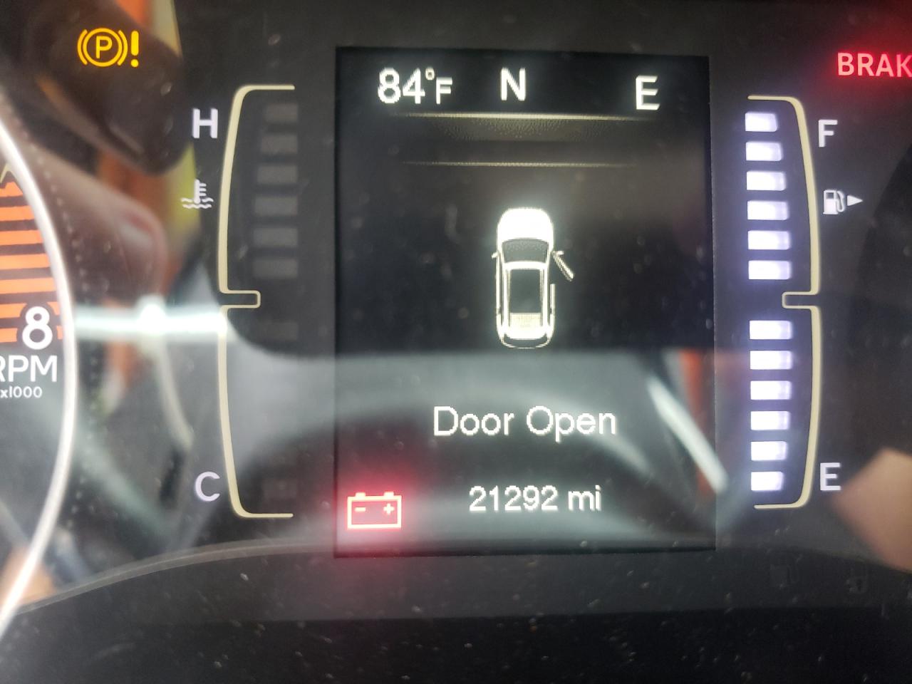 Photo 8 from auction – 2018 JEEP CHEROKEE L with VIN 1C4PJLLX3JD580697