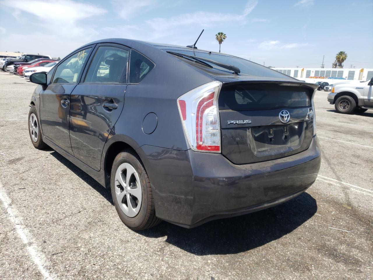 Photo 3 from auction – 2015 TOYOTA PRIUS with VIN JTDKN3DU0F0432878