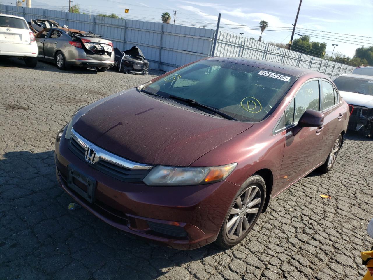 Photo 2 from auction – 2012 HONDA CIVIC with VIN 2HGFB2F95CH540256