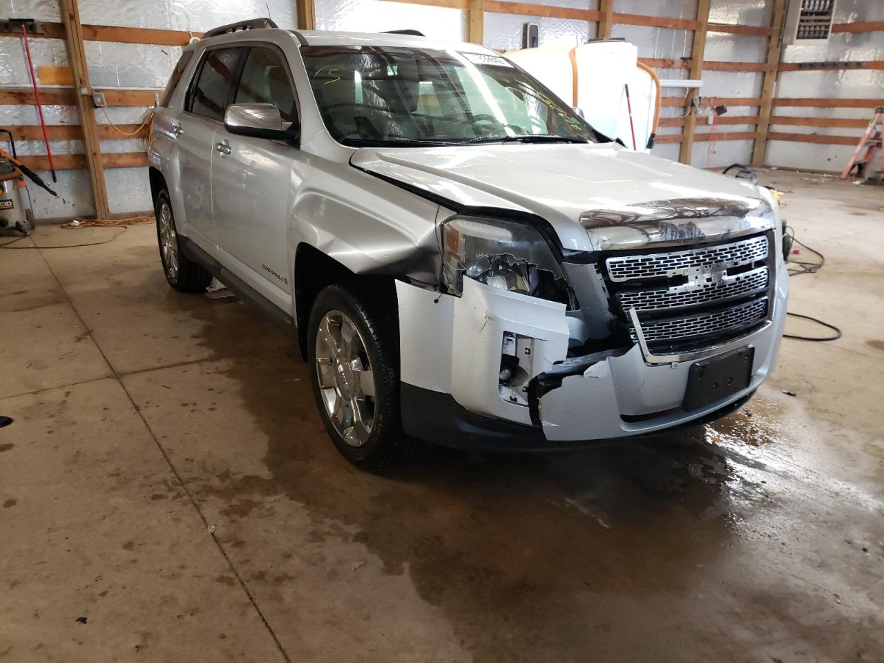 GMC TERRAIN SL 2010 with VIN 2CTFLHEY9A6213797 - Photo from auction