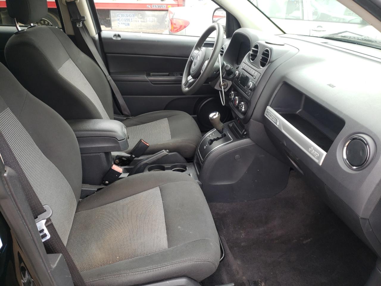 Photo 5 from auction – 2017 JEEP COMPASS SP with VIN 1C4NJCBA5HD147591