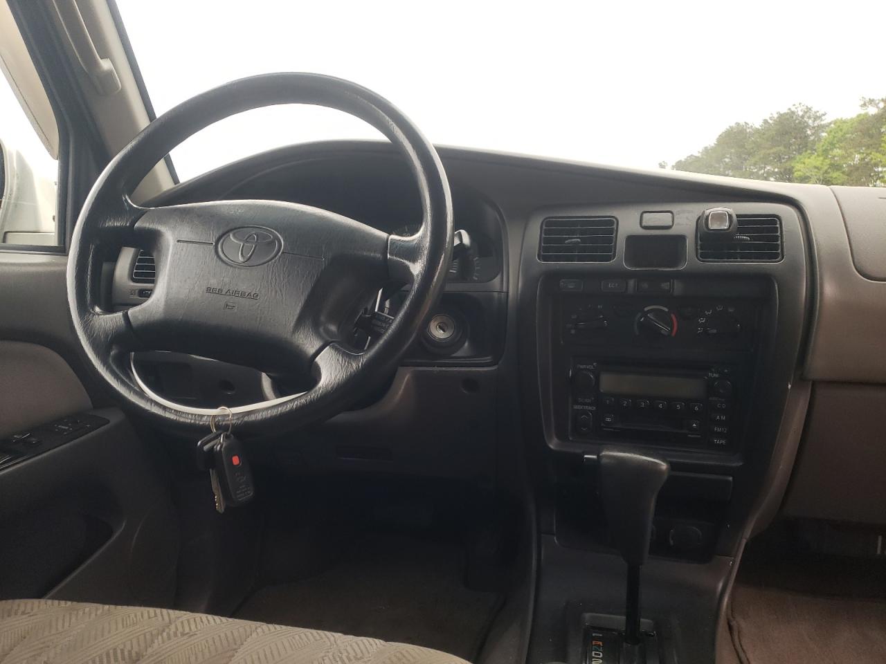 Photo 9 from auction – 2001 TOYOTA 4RUNNER SR with VIN JT3GN86R910181156