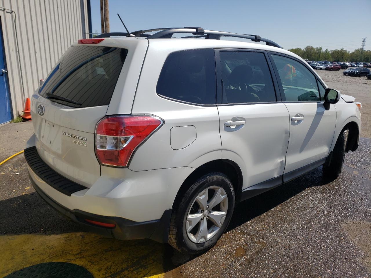 Photo 4 from auction – 2015 SUBARU FORESTER 2 with VIN JF2SJADC0FH582774
