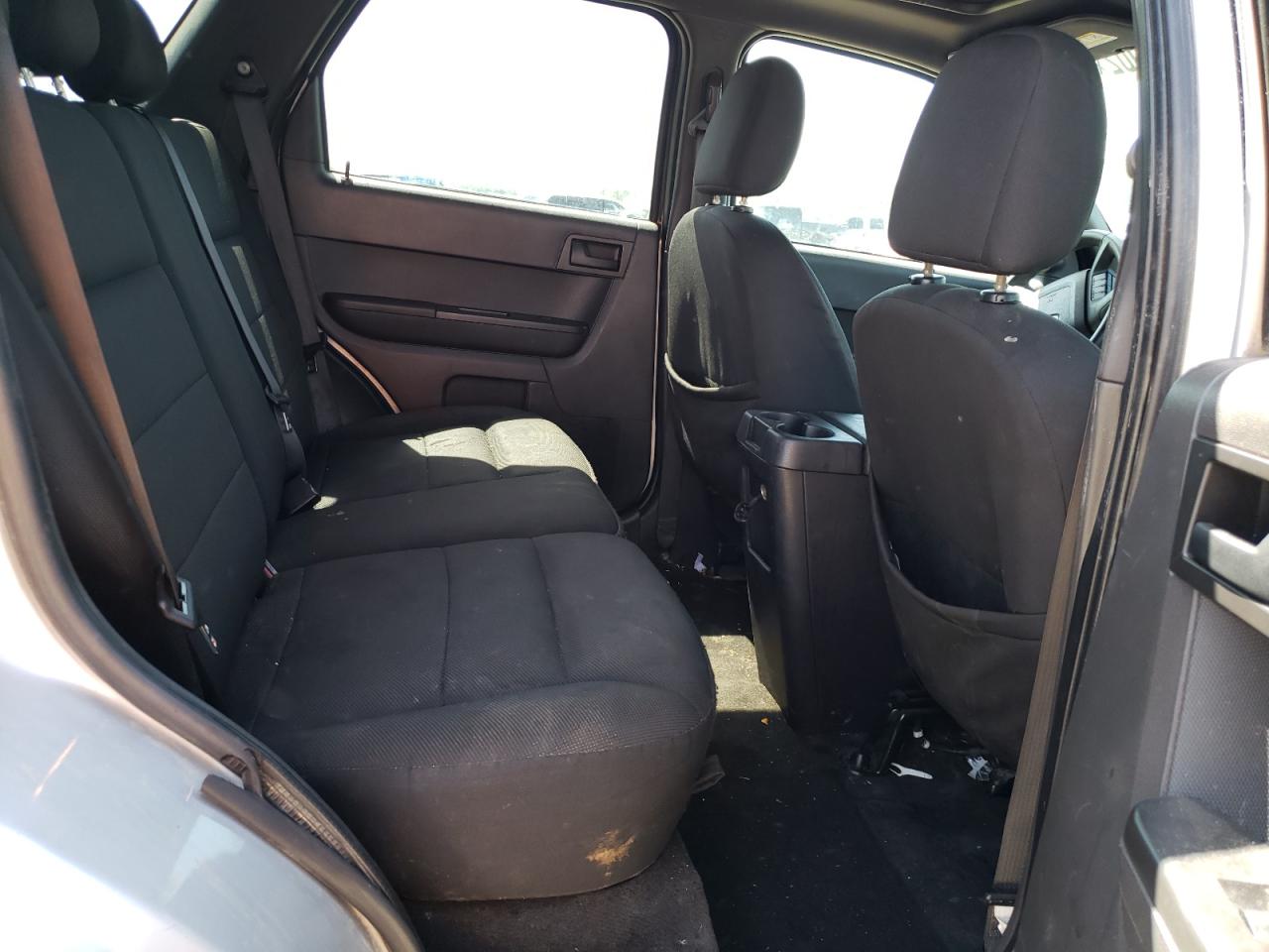 Photo 6 from auction – 2008 FORD ESCAPE XLT with VIN 1FMCU03138KE02824