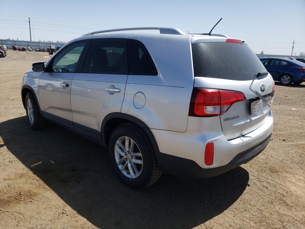 Photo 3 from auction – 2014 KIA SORENTO LX with VIN 5XYKTCA62EG476417