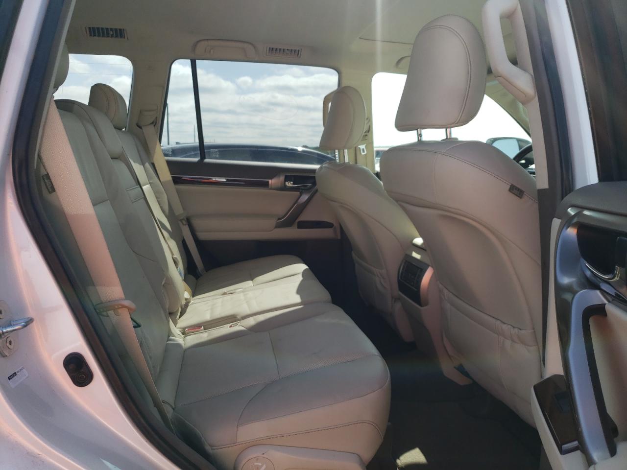 Photo 6 from auction – 2019 LEXUS GX 460 with VIN JTJBM7FX0K5238007