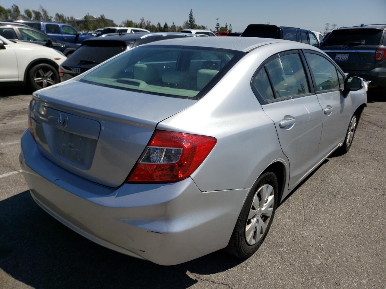 Photo 4 from auction – 2012 HONDA CIVIC LX with VIN 2HGFB2F53CH312219