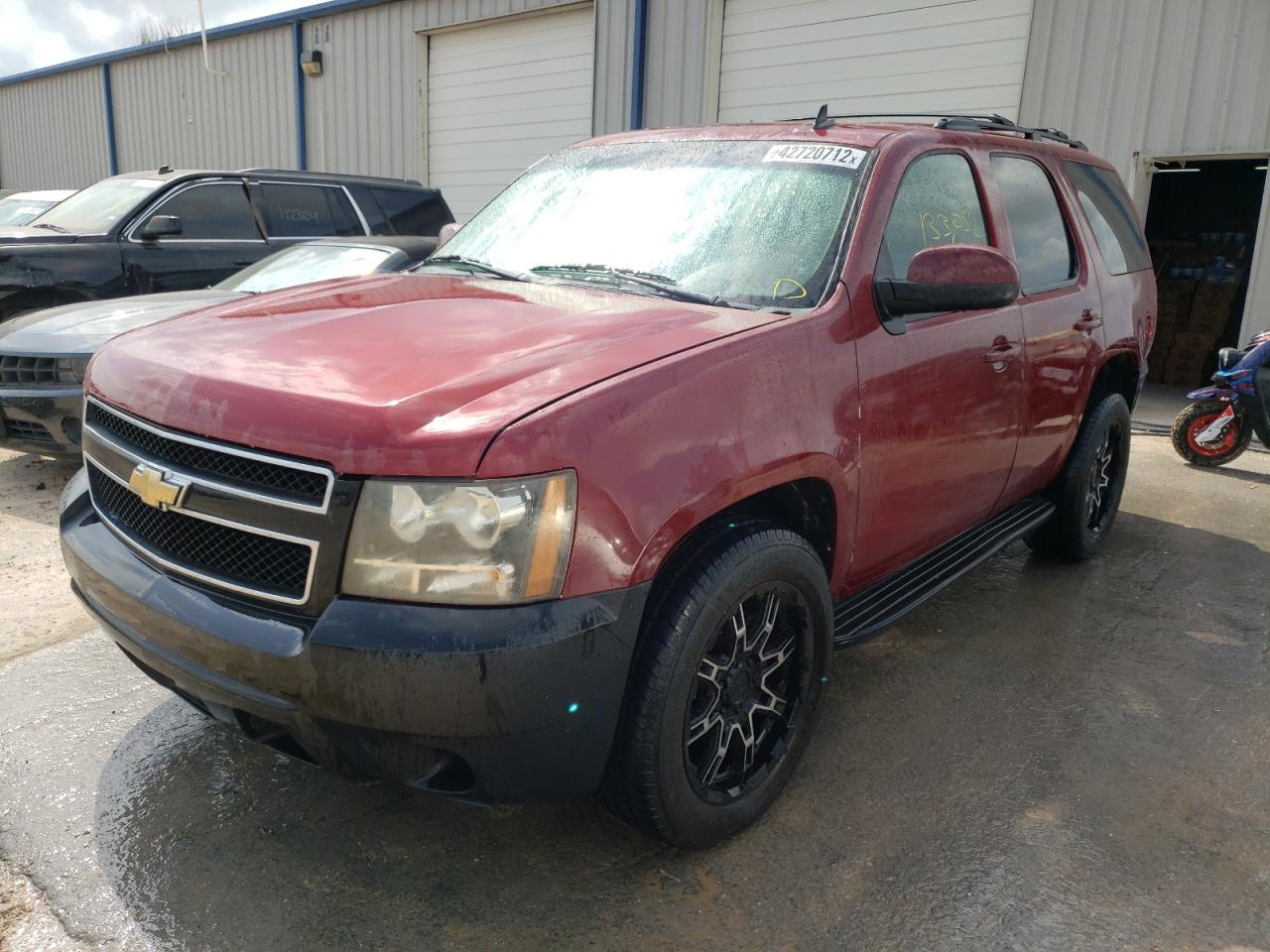 Photo 2 from auction – 2011 CHEVROLET TAHOE C150 with VIN 1GNSCAE07BR383780