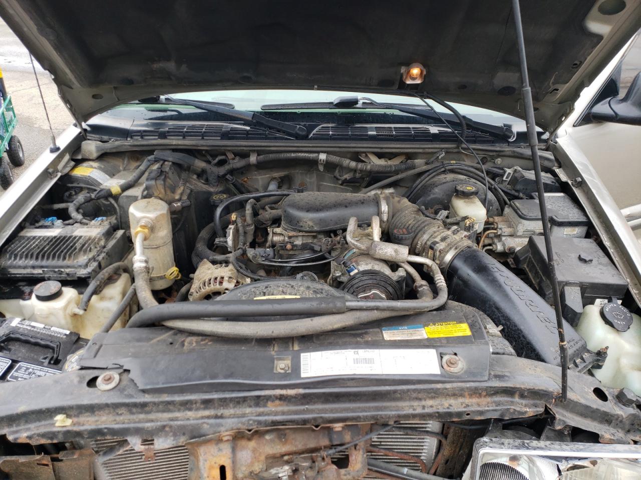 Photo 7 from auction – 1998 CHEVROLET BLAZER with VIN 1GNDT13W0W2280716