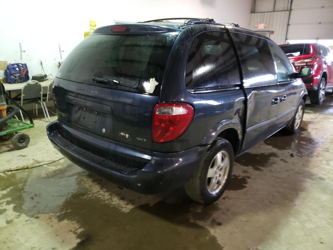 Photo 4 from auction – 2007 DODGE CARAVAN SX with VIN 1D4GP45R67B105569