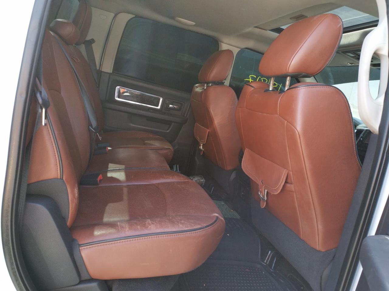 Photo 6 from auction – 2011 DODGE RAM 3500 with VIN 3D73Y4CL6BG592897