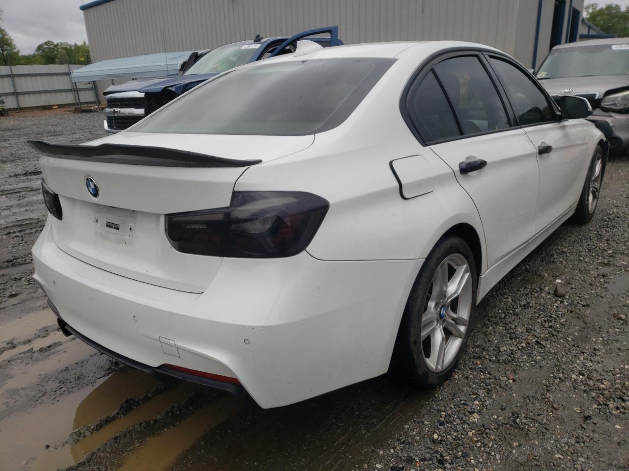 Photo 4 from auction – 2019 BMW 328 I with VIN WBA3A5G51CNP17732