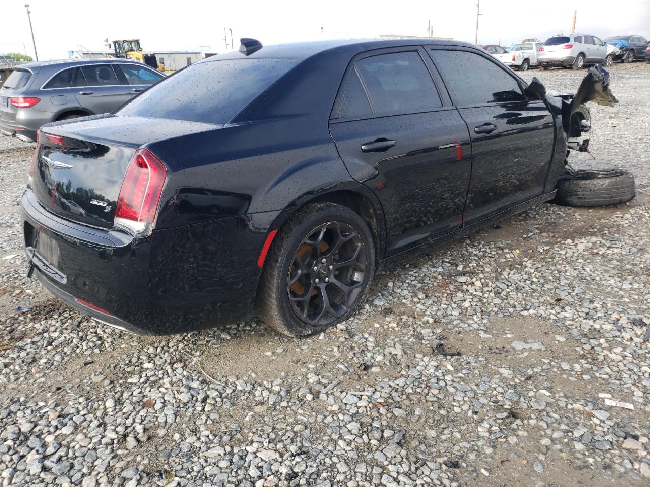 Photo 4 from auction – 2019 CHRYSLER 300 S with VIN 2C3CCABG0KH515698