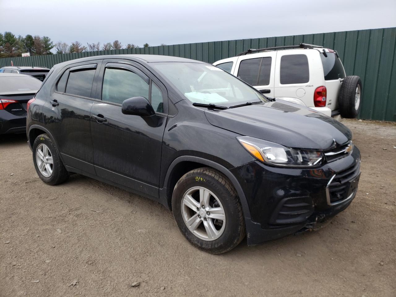 CHEVROLET TRAX LS 2020 with VIN 3GNCJKSB4LL107569 - Photo from auction