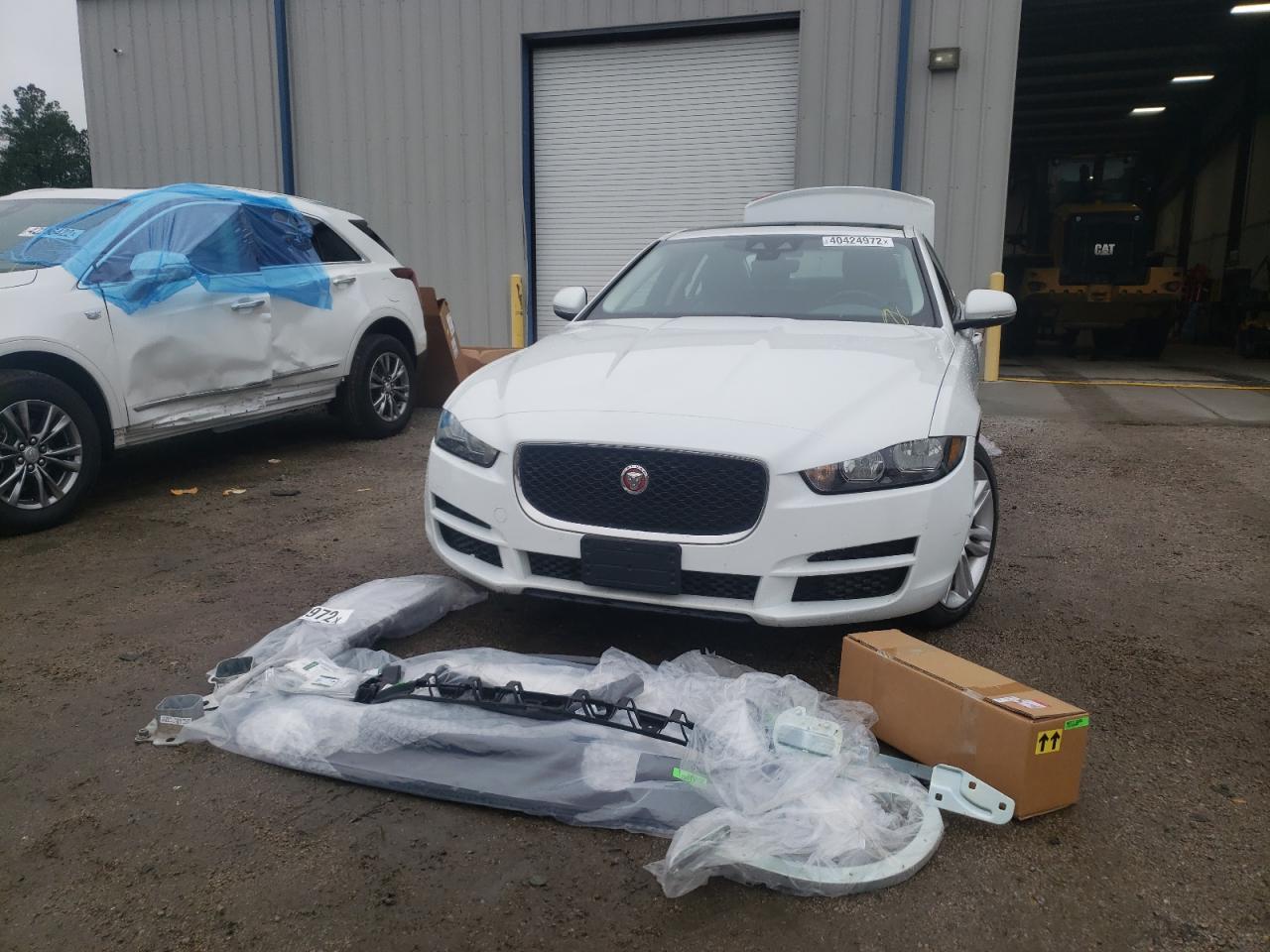 Photo 9 from auction – 2019 JAGUAR XE with VIN SAJAR4FX7KCP52061